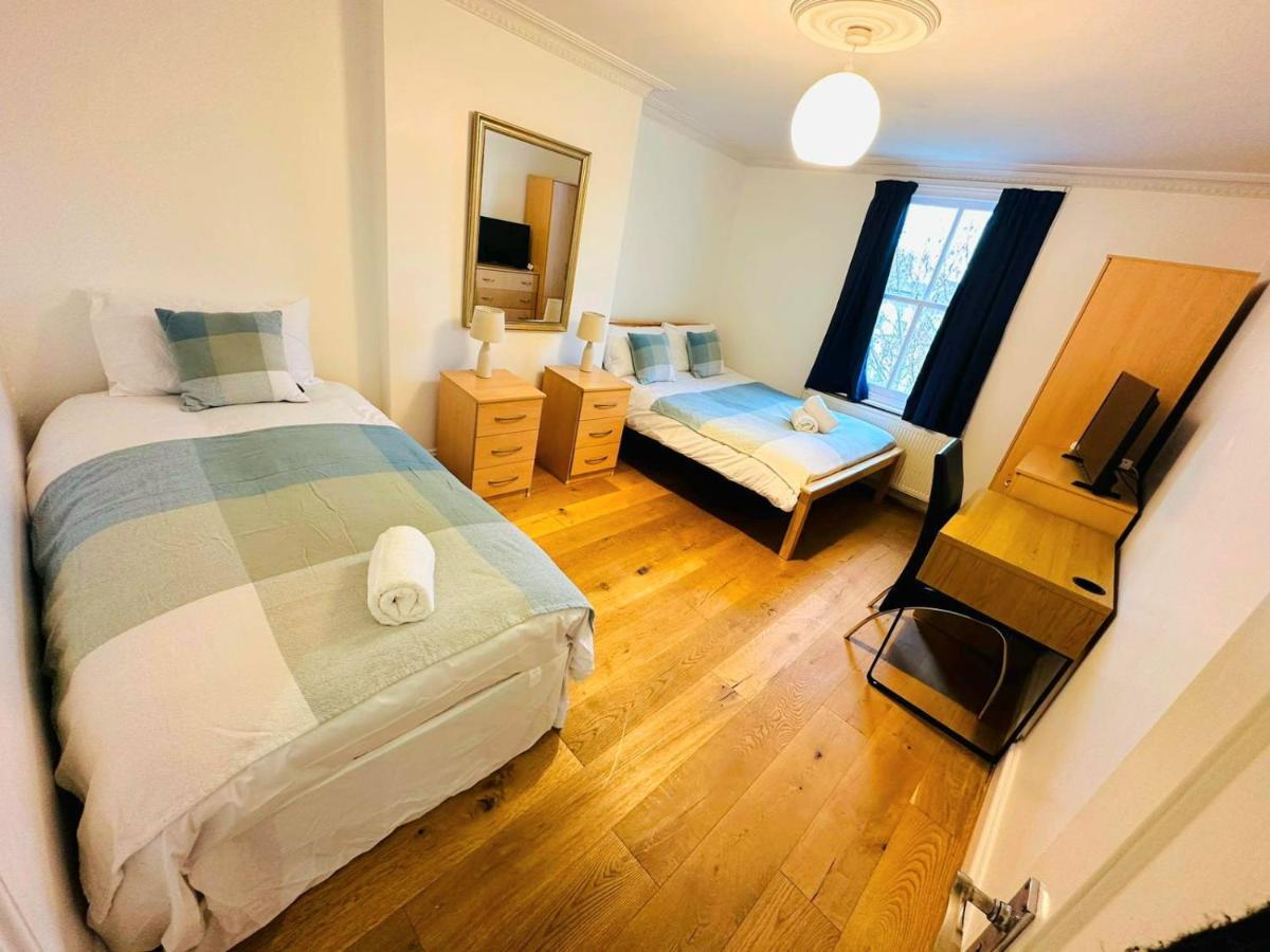 Cosy Home In Kensington - Great Location! 3 Minutes Walk To Earl'S Court Station Londen Buitenkant foto