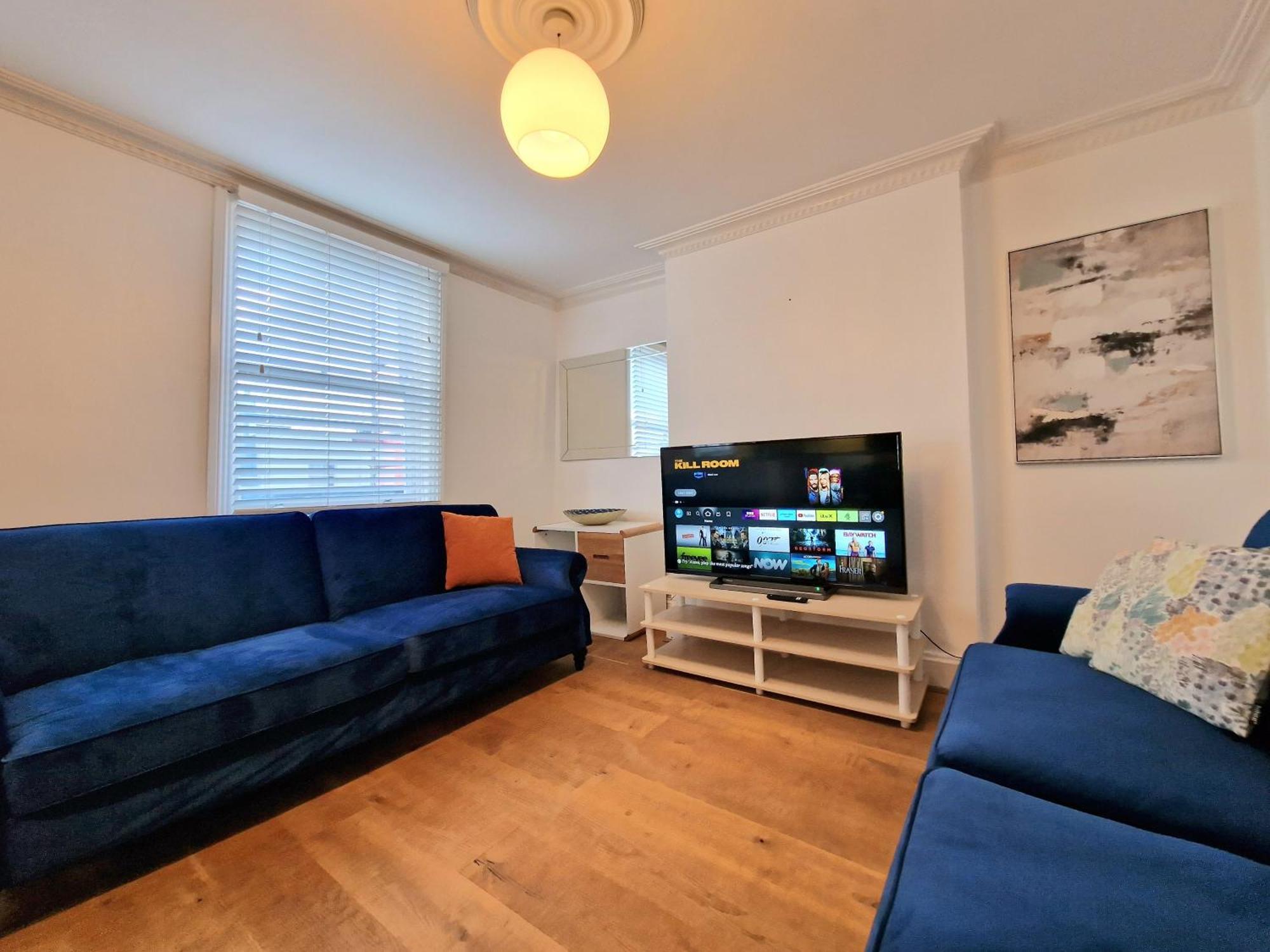 Cosy Home In Kensington - Great Location! 3 Minutes Walk To Earl'S Court Station Londen Buitenkant foto